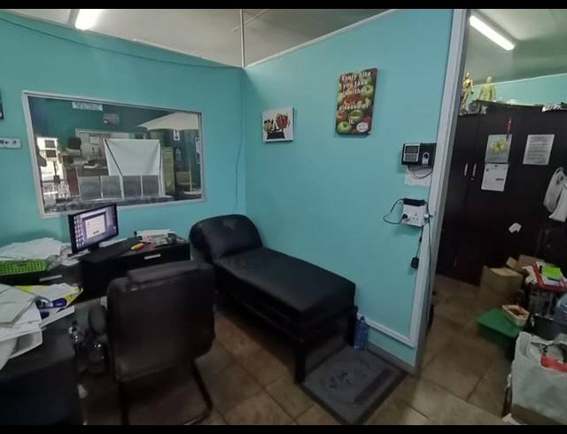 620M² BUSINESS CENTRE FOR SALE IN VANDERBIJLPARK CENTRAL